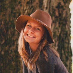 Meet your Posher, Mackenzie